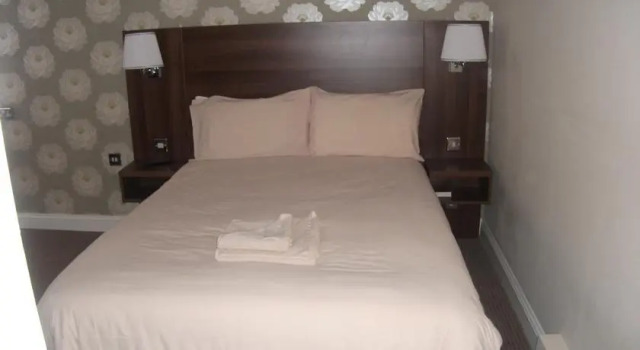 George Hotel, Prenota Hotel Kettering Northamptonshire