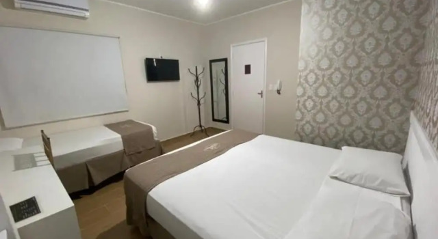 Hotel Colonial, Забронировать Отель Порту-Феррейра штат Сан-Паулу