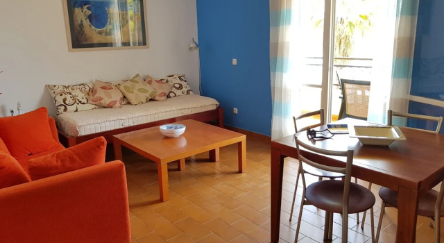 Corfu Glyfada Beachfront Apartment 7, Забронировать Апартаменты/квартира Отели периферии Ионических островов с парковкой, Парковка