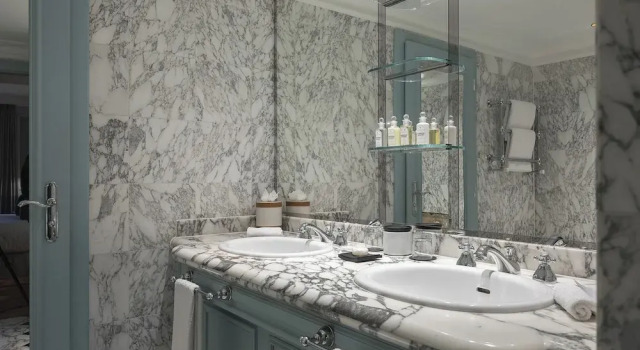 Двухместный номер Superior с балконом и с видом на сад Althoff Hotel Villa Belrose