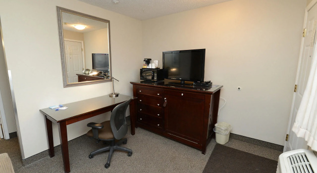 Saskatoon Thriftlodge, Book Hotel Hotels in Saskatoon with Parking, Parking