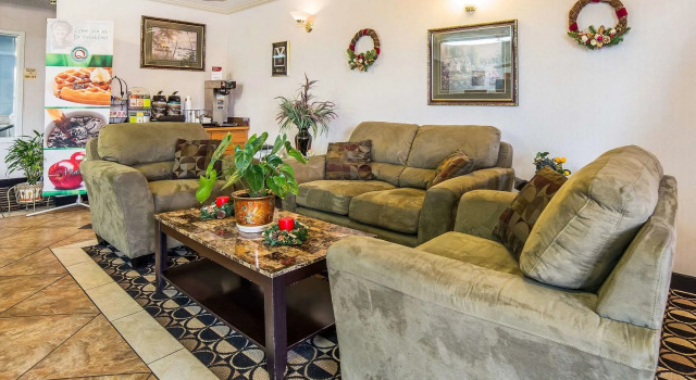 FairBridge Inn & Suites Sunnyside, Book Hotel Sunnyside Yakima Valley