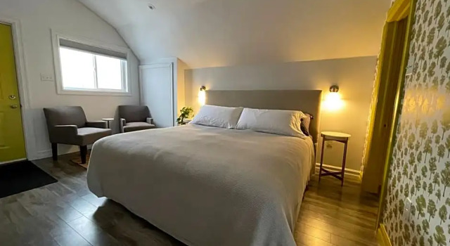 Двухместный люкс с балконом The Archie & Isidore Hotel