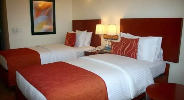 Royal Sarovar Premier, Prenota Hotel Siliguri West Bengal