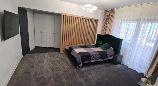 Central Apartment, Rezerwuj Apartament Hotele w Carpathians - Romania z parkingiem, Parking