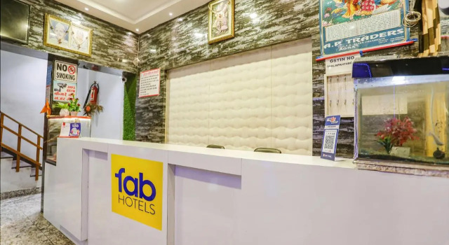 FabHotel Shri Ram Kashi