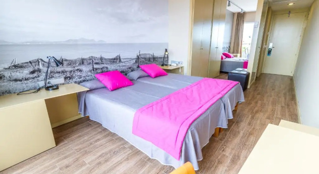 Standard- dobbelt værelse med altan med havudsigt Hotel Eix Platja Daurada