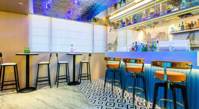 FeNo· ElEGANCE· HARMONY  Hotel (Tianhe Zhengjia Plaza & Tiyu West Road Branch), Забронировать Отель Отели Гуанчжоу с парковкой, рядом с Станция метро Zhujiang New Town, Парковка