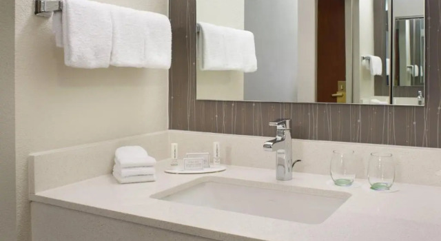Номер Standard Courtyard Kansas City Overland Park / Convention Center