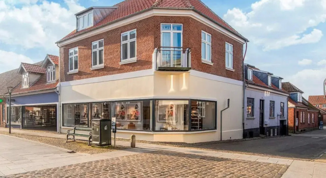 2 Person Holiday Home in Ringkobing, Prenota Casa vacanze Hotel a Vestjylland con parcheggio, Parcheggio