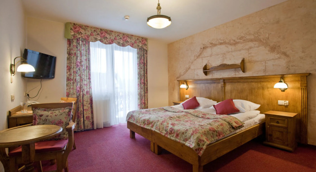 Helan Family & SPA, Забронировать Отель Отели Высоких Татр 3 звезды, 3*