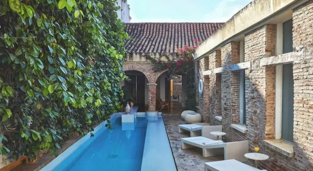 NOK Award Winning 4BR Villa wih pool at Getsemani, Réserver Villa Cottages à Bolivar, Cottage