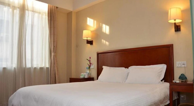Двухместный номер Standard Отель GreenTree Inn BengBu HuaiHe Road Pedestrian Street Hotel