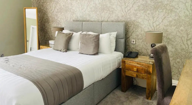 Двухместный номер Standard Oaklands Hotel