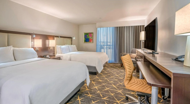 Holiday Inn New Orleans-Downtown Superdome by IHG, Забронировать Отель Отели Нового Орлеана с завтраком, рядом с Armstrong Park, Завтраки