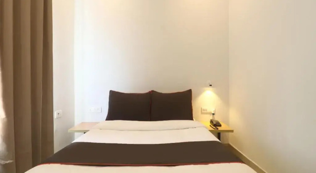 Townhouse Oak Arvindo Park Indira Nagar Formerly Rama Inn, Забронировать Отель Вибхути Кханд штат Уттар-Прадеш
