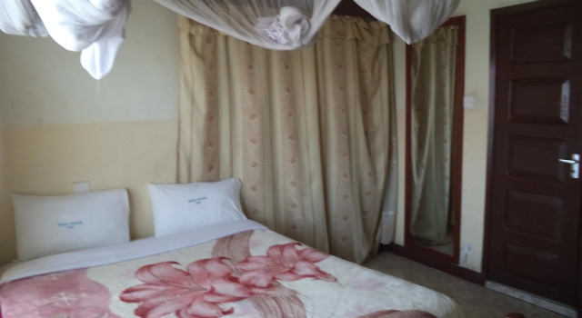 Meru House Inn