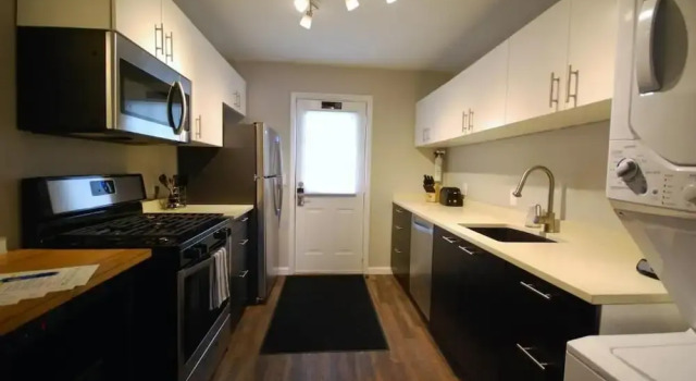 Апартаменты 15 Standish Ave NW