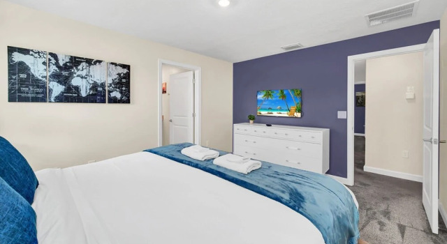 Frozen, Spiderman and Mickey Rooms, Private Pool!