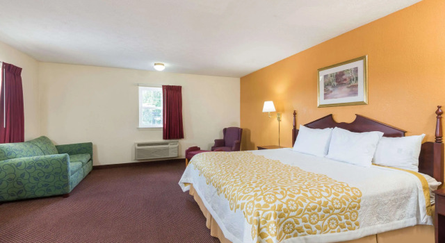 Days Inn by Wyndham Amherst, Buchen Sie Hotel Amherst Ohio