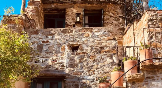 LITTLE HOUSE, Charming Village House with Fantastic View