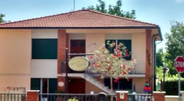 Ginos House, Book Hotel Hotels in Pisa with Parking, Parking
