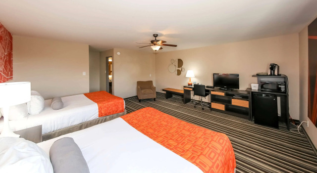 Howard Johnson by Wyndham Winnipeg West