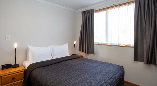 Четырёхместные апартаменты с 2 комнатами ASURE Chelsea Gateway Motor Lodge