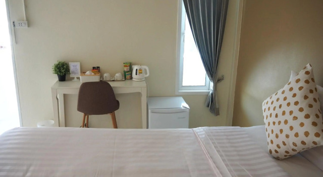 Sichon Modern House Hotel, Забронировать Отель Отели Южного Таиланда с парковкой, Парковка
