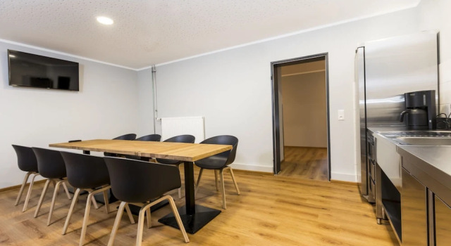 Кровать в общем номере mk monteurzimmer eschborn
