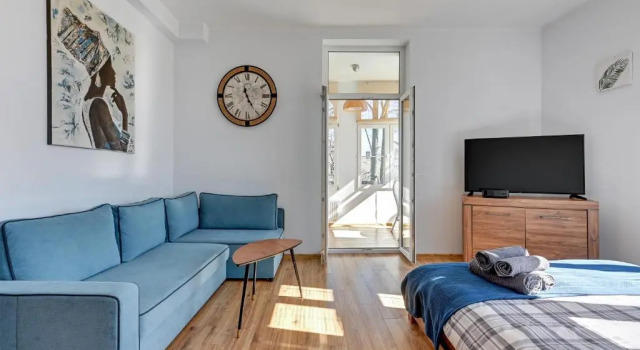 Студия Blue Mandarin Apartments III Haffnera