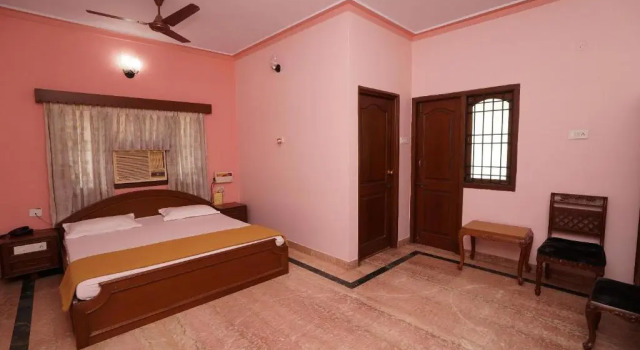 Lloyds Guest House, North Boag Road, T. Nagar, Забронировать Гостевой дом Отели штата Тамилнада с завтраком, Завтраки
