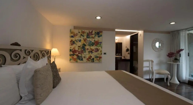 Полулюкс с видом на бассейн Colombe Hotel Boutique