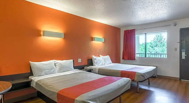 Номер Standard Super 8 by Wyndham Kannapolis