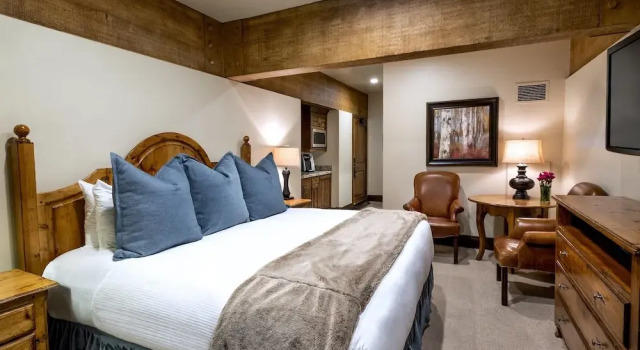 Luxury Three Bedroom Suite with Mountain Views and Three Hot Tubs 3 Apartment Hotel by RedAwning, Varaa Huoneisto Deer Valley 