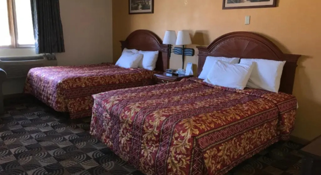 Четырёхместный номер Standard Best Nights Inn - Sparta
