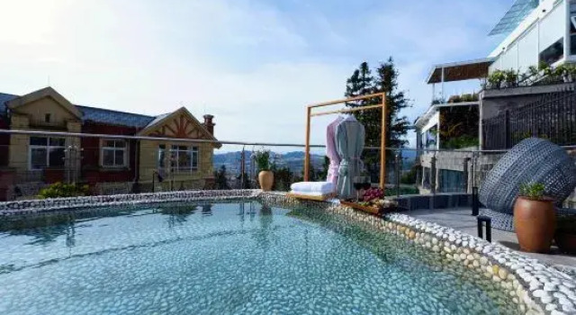 Tengchong Dongli Hot Spring Courtyard, Boek Hotel Hotels in Yunnan met parkeren, Parkeren