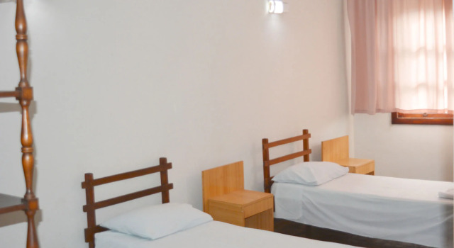 Aurora Hotel, Забронировать Отель Отели Рибейран-Прету с парковкой, рядом с Ресторан Pinguim Beerhouse, Парковка