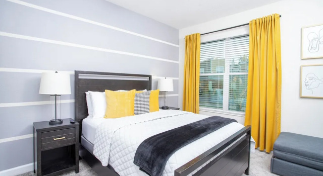 Gorgeous 5 Bd Home Close to Disney Storey Lake Resort 2734
