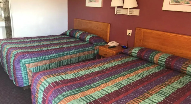 Четырёхместный номер Standard Luxury Inn