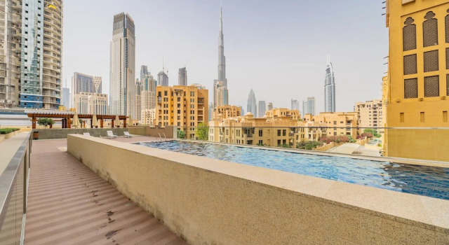 Art-inspired apartment amidst Downtown Dubai, Забронировать Апартаменты/квартира Даунтаун Дубай , рядом с Дубайский аквариум
