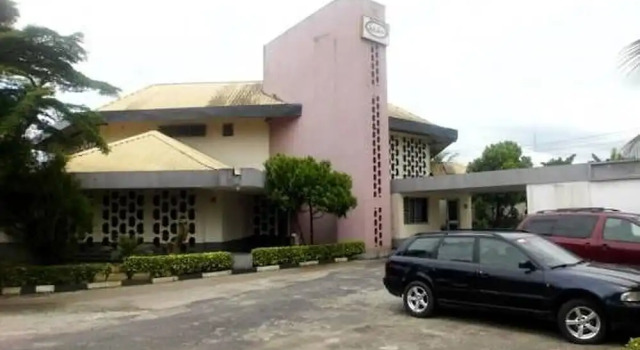 Lush Suites
