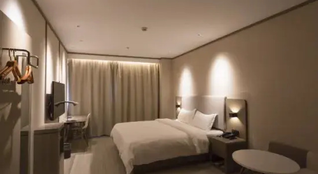 Люкс HanTing Hotel (Taixing Jichuan North Road)