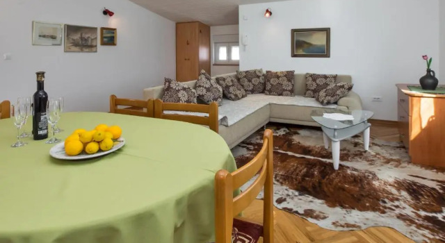 Apartments Iskra, Book Apartment Stobrec Split