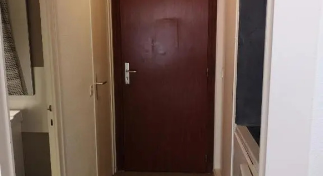 Le studio 309, Prenota Appartamento Hotel a Alvernia con parcheggio, Parcheggio