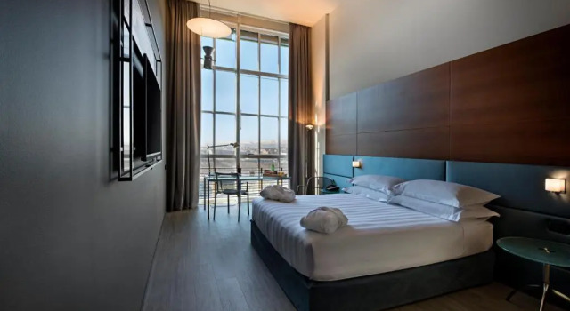 Двухместный номер Deluxe DoubleTree by Hilton Turin Lingotto