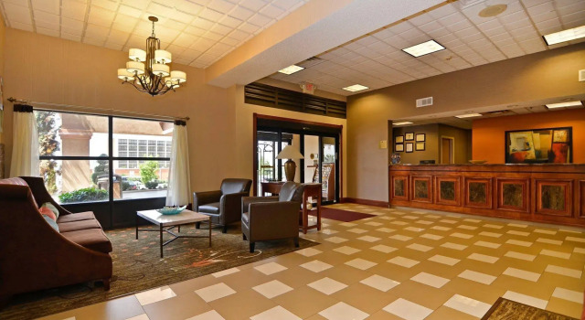 Sky Point Hotel & Suites - Atlanta Airport, Reserva ahora Hotel East Point Georgia