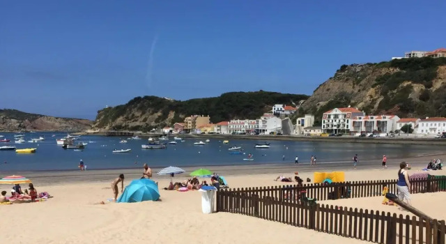 Апартаменты с балконом Apartment Sao Martinho Near Beach