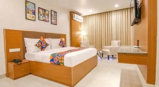 FabHotel Luxe Stayz 39, Забронировать Отель Гургаон 