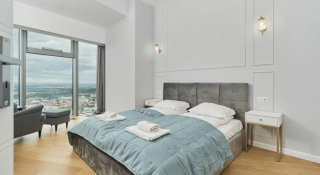 30th+ Floor Apartments in Sky Tower, Забронировать Апартаменты/квартира Кжики 
